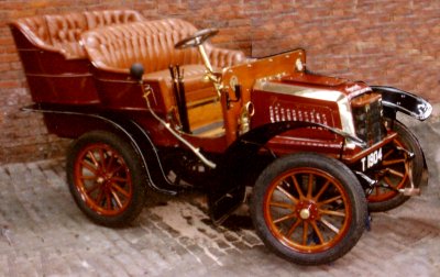 Photo of a typical car of this period